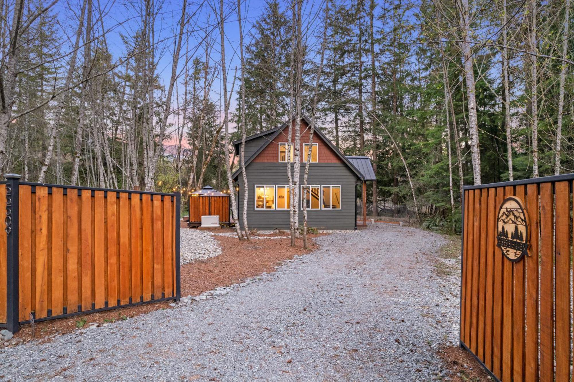 Hikers Haven With Hot Tub - Near Mt Rainier! Villa Ashford Eksteriør bilde